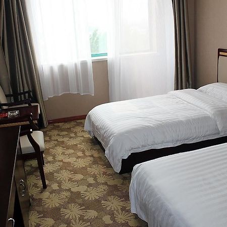 China Rushan Champs Elysees Hotel Shandong Exterior foto